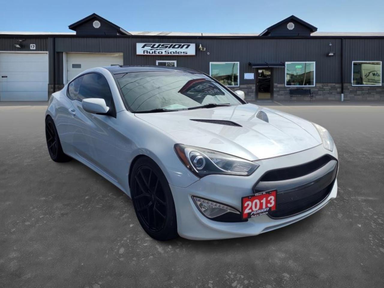 2013 Hyundai Genesis Coupe Premium-LEATHER-SUNROOF-NAVIGATION-EXHAUST - Photo #2