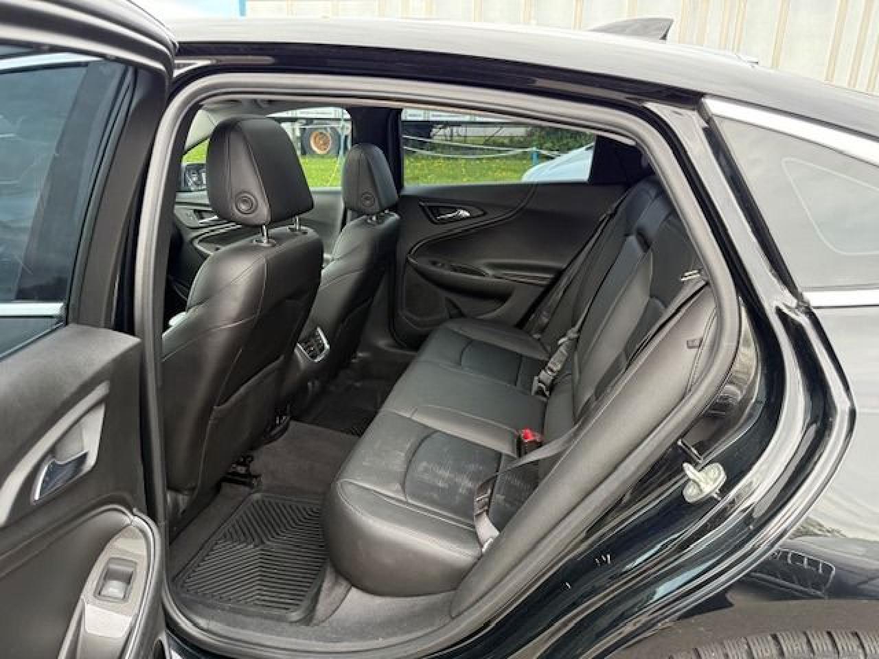 2016 Chevrolet Malibu LT - Photo #11