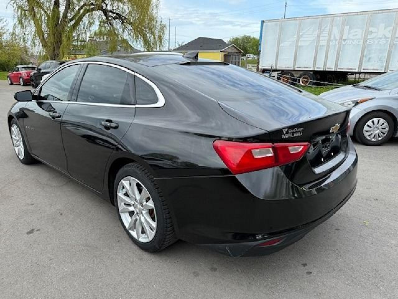 2016 Chevrolet Malibu LT - Photo #12