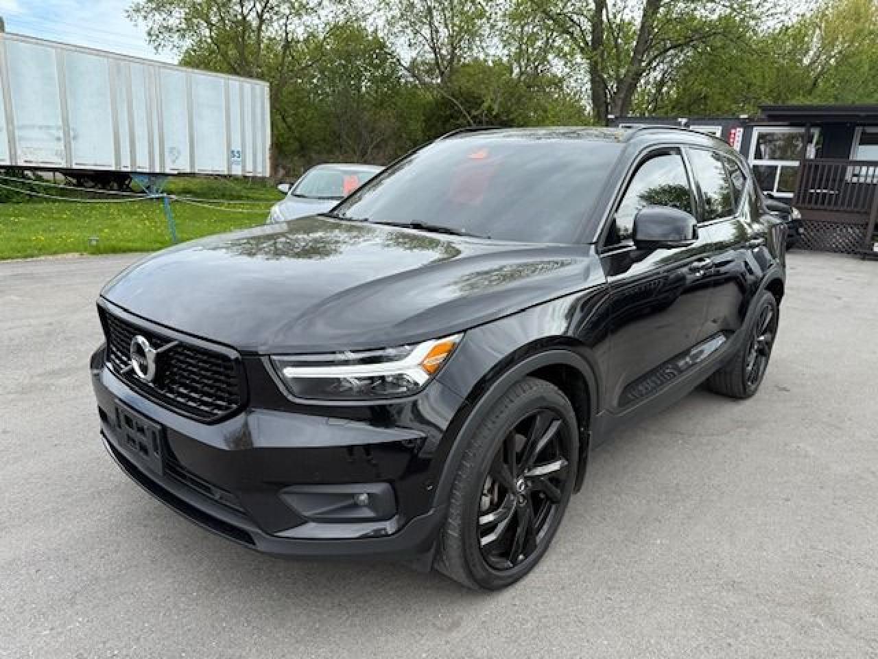 2020 Volvo XC40 