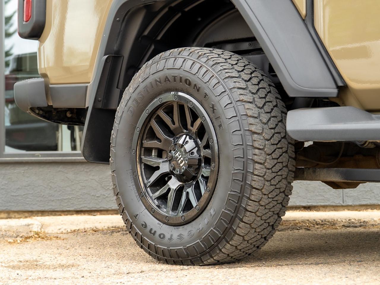 2020 Jeep Gladiator Sport S Soft Top Photo3