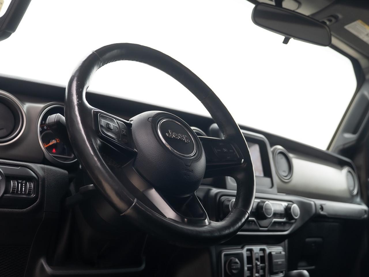 2020 Jeep Gladiator Sport S Soft Top Photo33