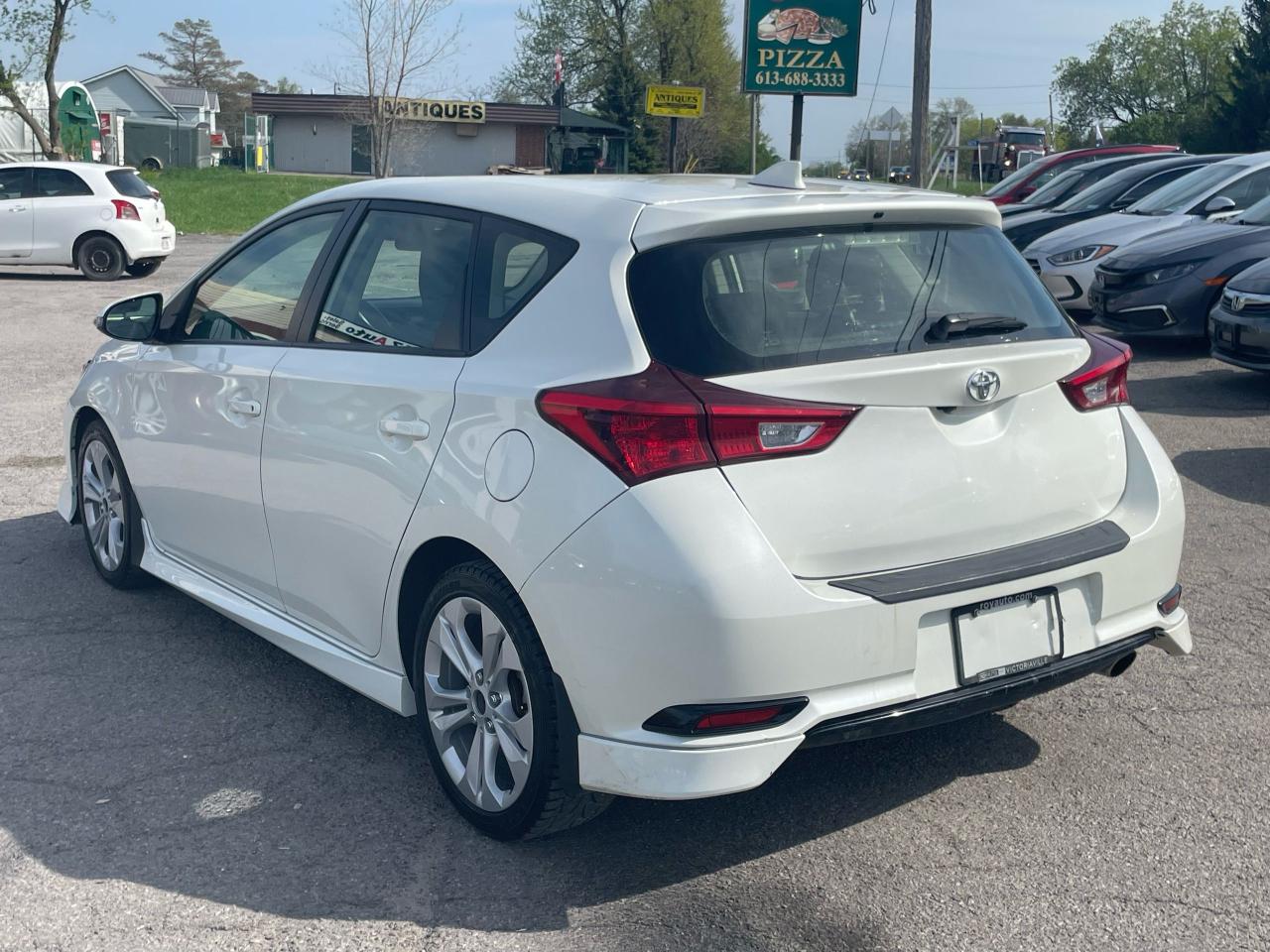 2017 Toyota Corolla iM IM - Photo #4