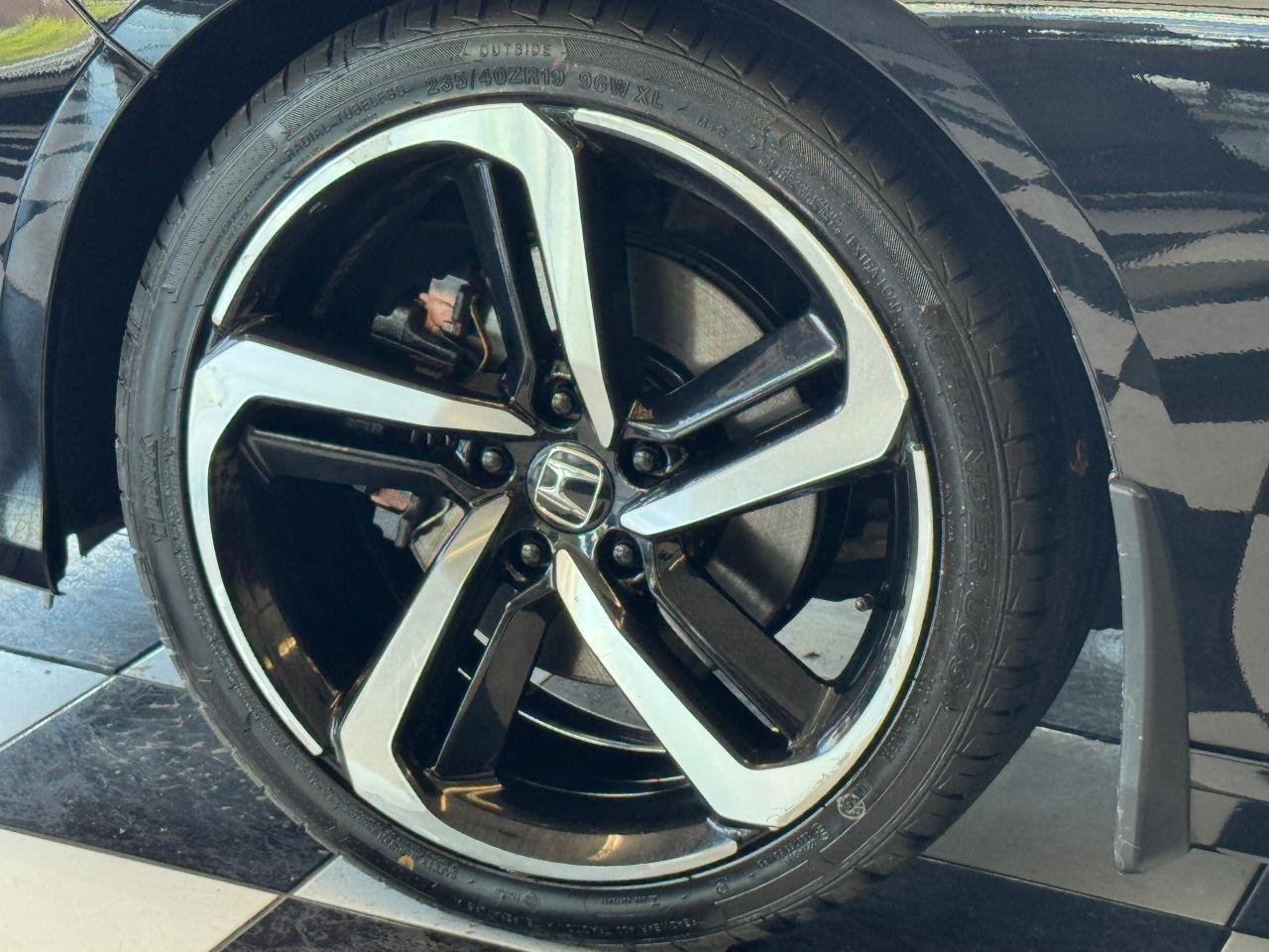 2018 Honda Accord Sport+New Tires+Brakes+Roof+LKA+ACCIDENT FREE Photo120