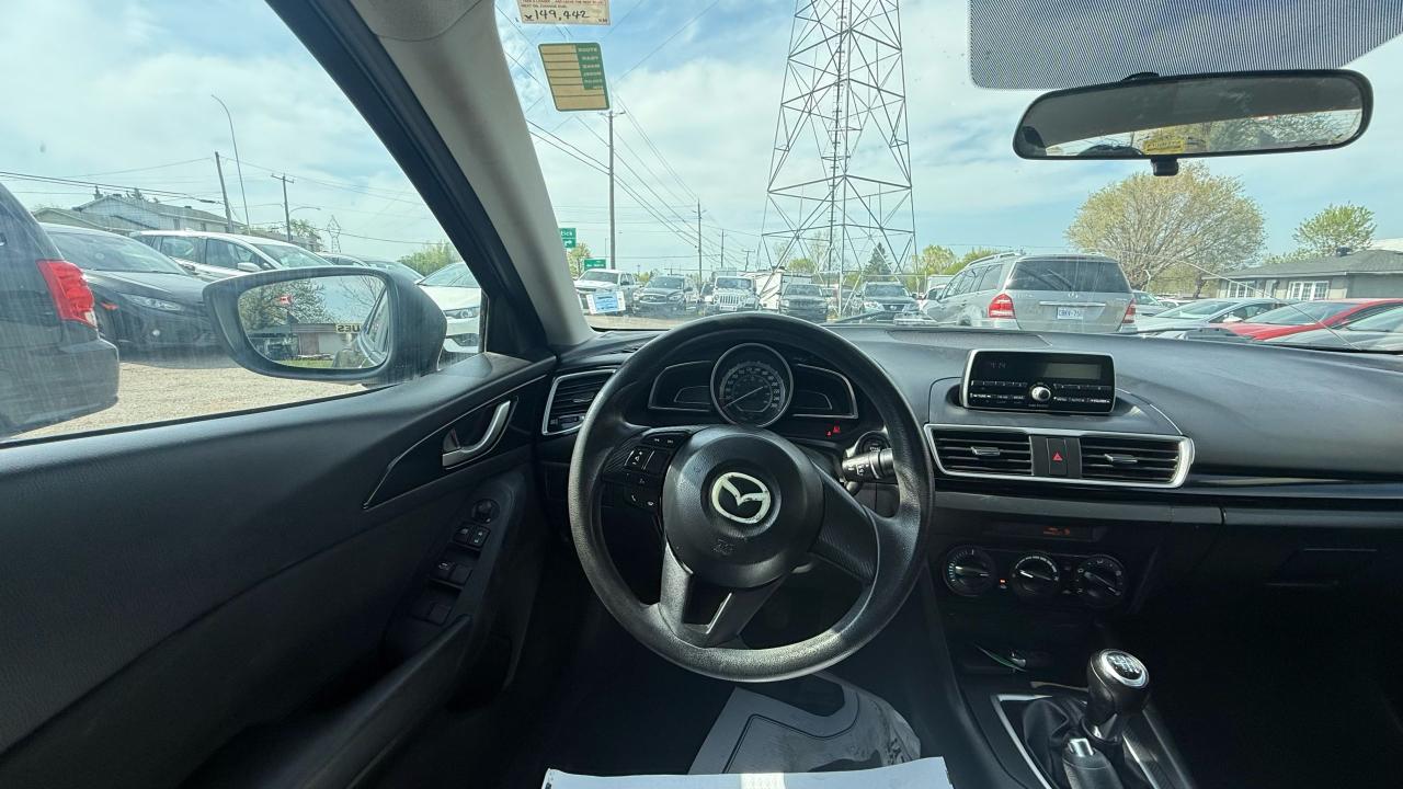 2014 Mazda MAZDA3 GX-SKY - Photo #12