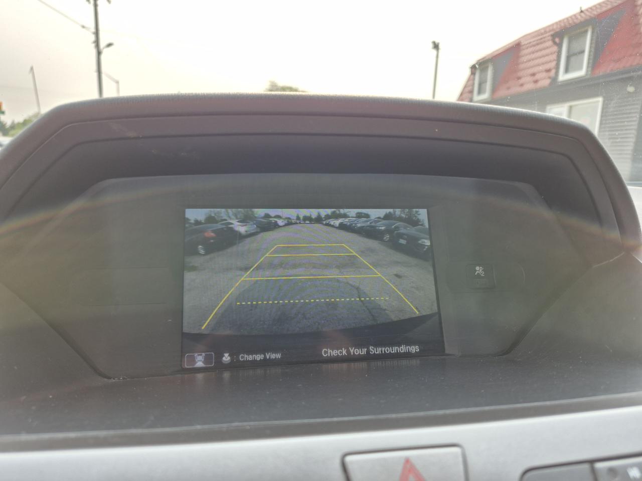 2014 Honda Odyssey Touring w/RES & Navi Photo24