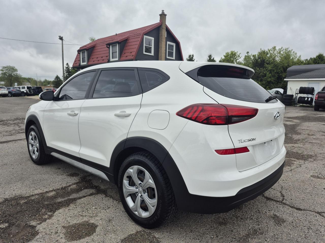 2019 Hyundai Tucson Essential AWD w/Safety Package Photo28