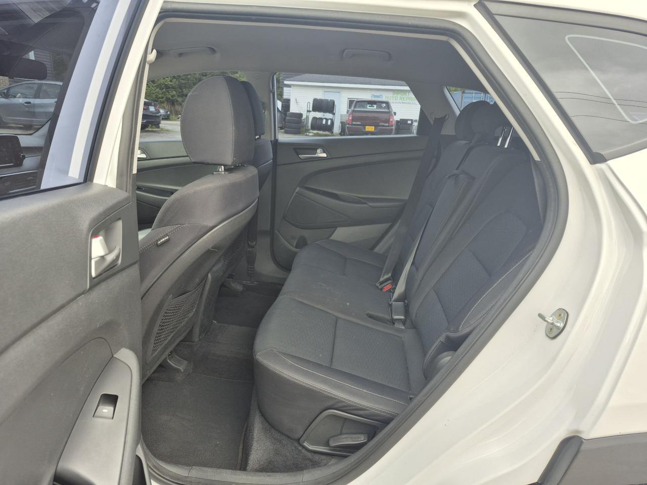 2019 Hyundai Tucson Essential AWD w/Safety Package Photo35