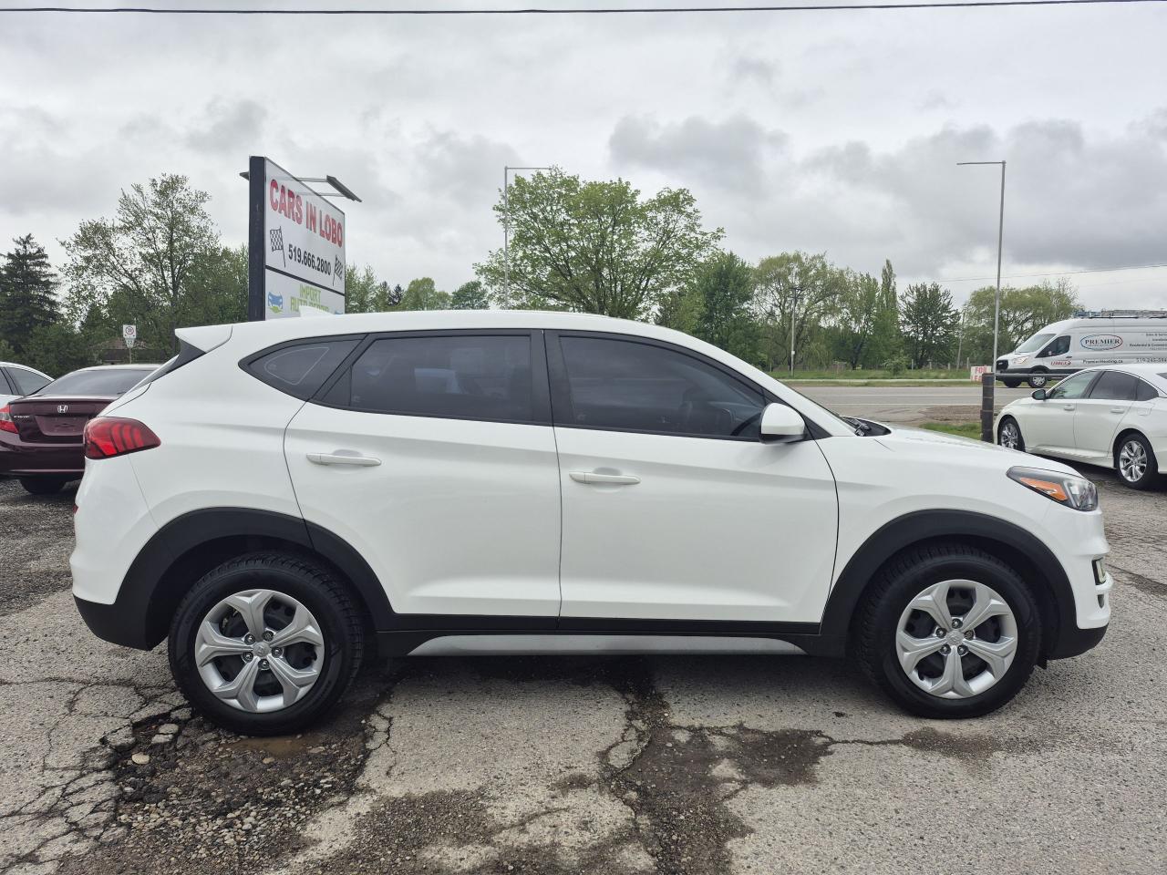 2019 Hyundai Tucson Essential AWD w/Safety Package Photo2