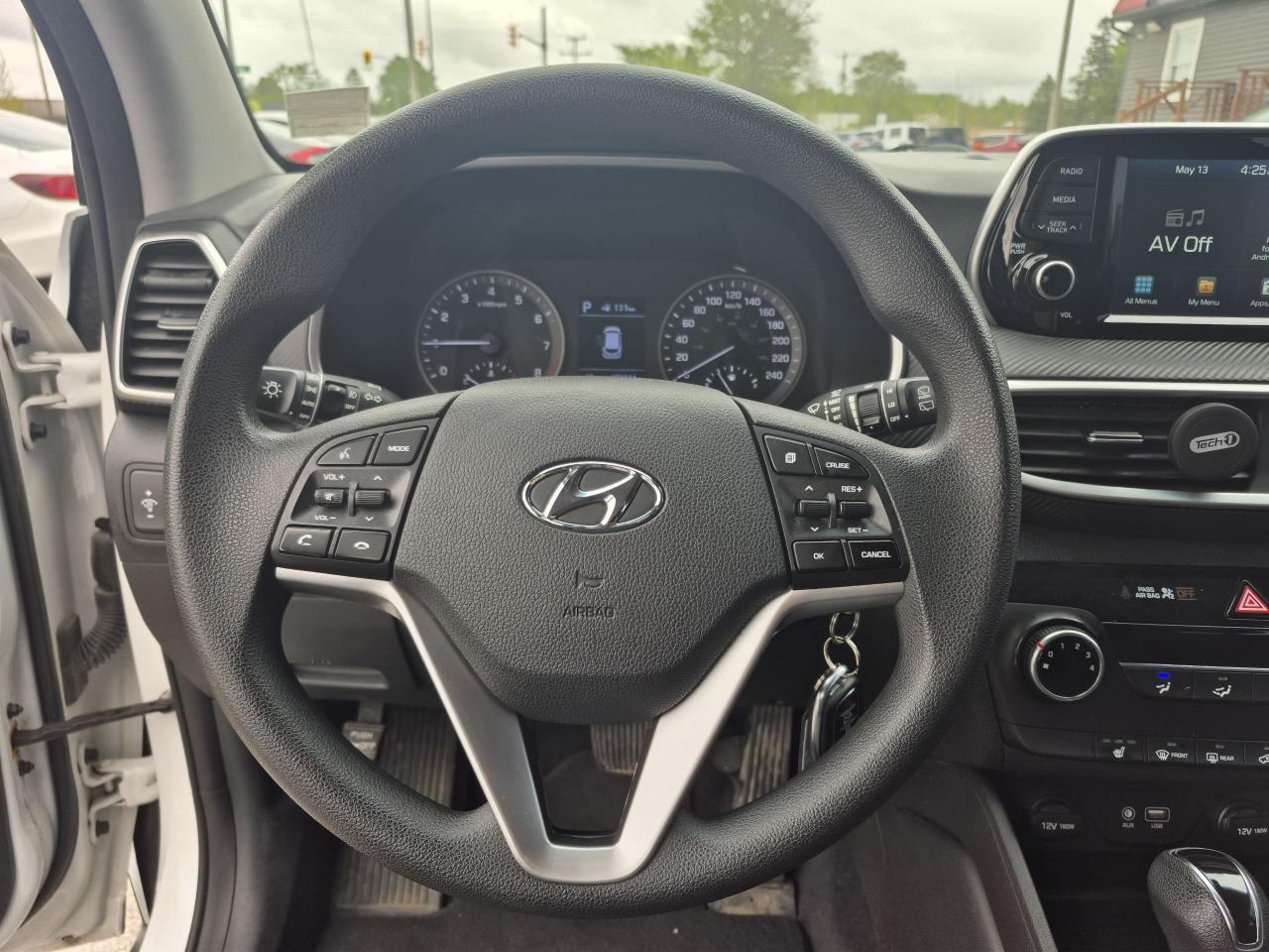 2019 Hyundai Tucson Essential AWD w/Safety Package Photo39