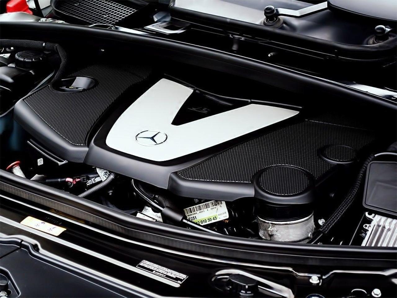 2013 Mercedes-Benz R350 BLUETEC | AMG | NAVI | REARCAM | PANOROOF - Photo #16