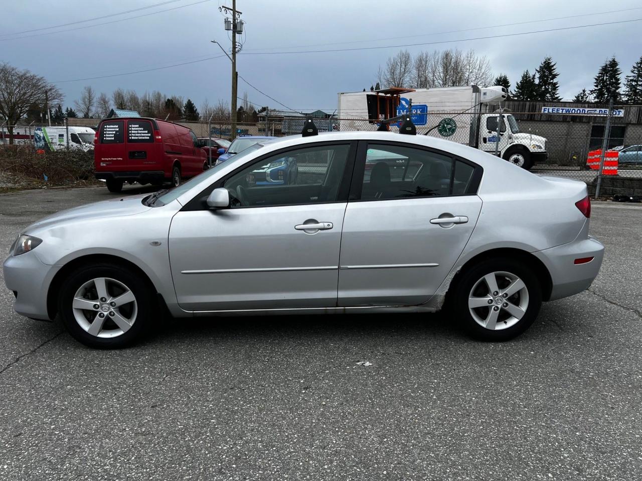 2006 Mazda MAZDA3 GS - Photo #2