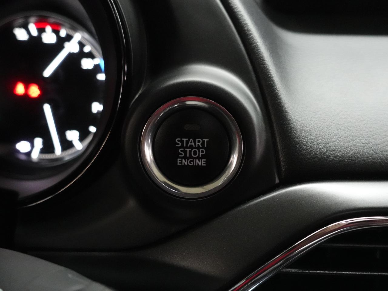 2022 Mazda CX-9 KURO | AWD | Nav | Red Leather | Sunroof | CarPlay