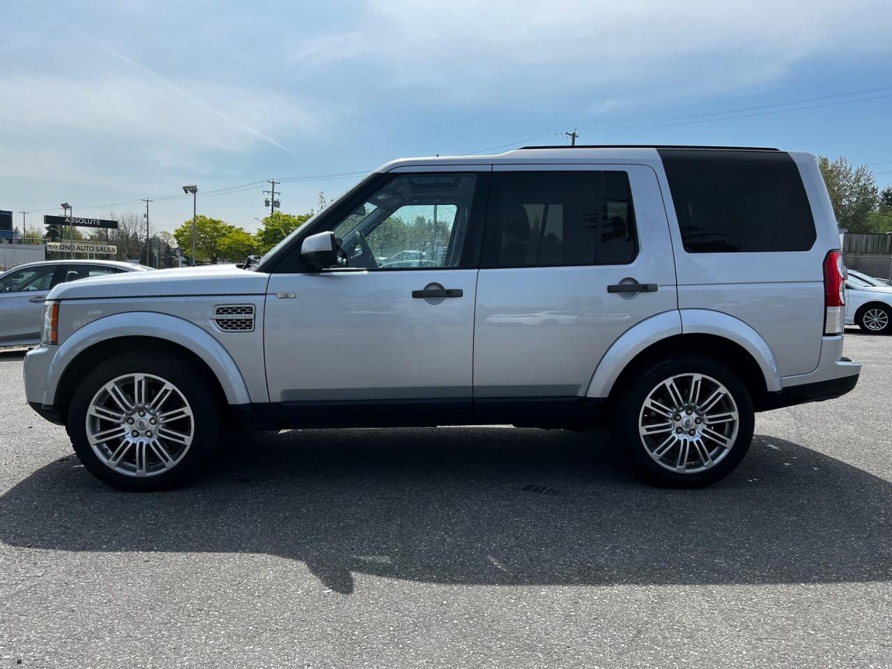 2011 Land Rover LR4 LUX - Photo #3