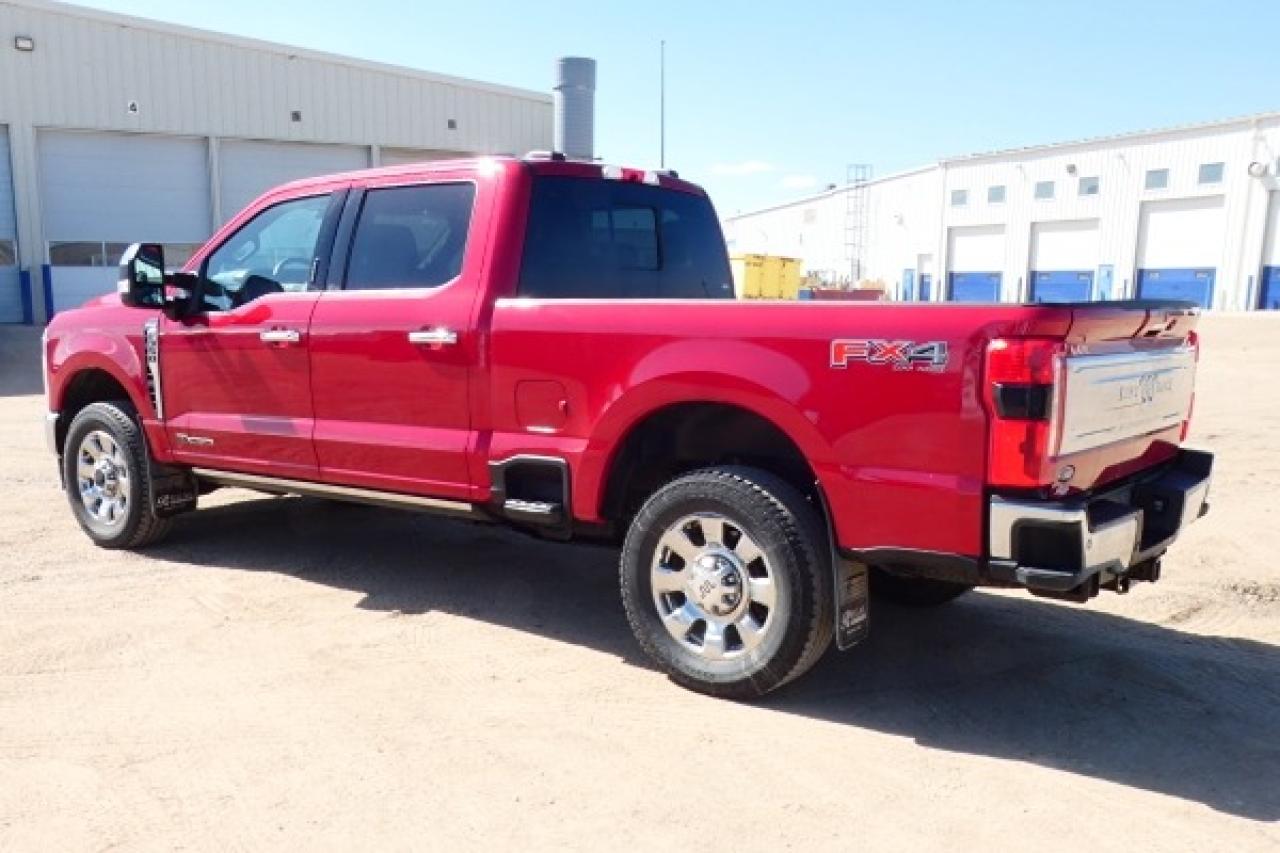 2023 Ford F-350 King Ranch 6.7L P/S DSL w/H&C L, p.S/R,NAV,BUC,PRB - Photo #8