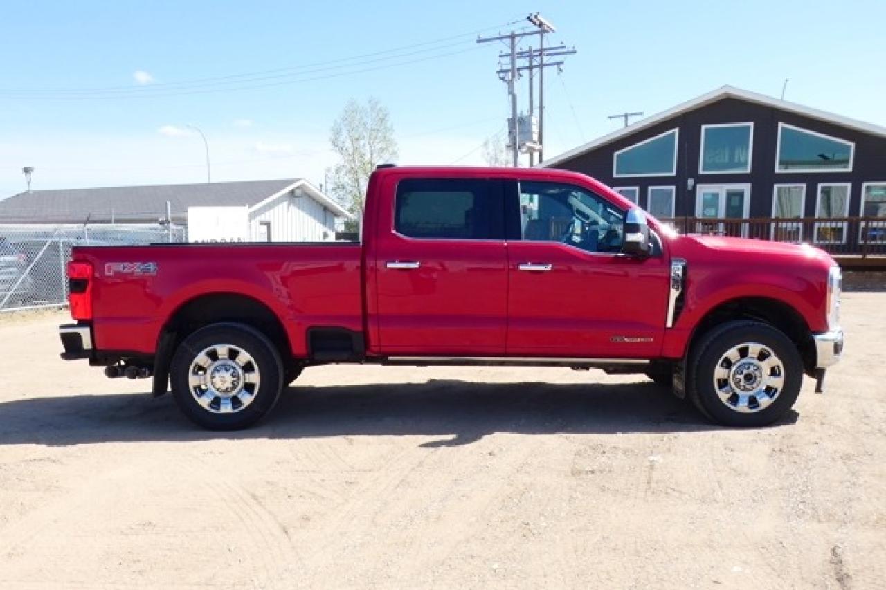 2023 Ford F-350 King Ranch 6.7L P/S DSL w/H&C L, p.S/R,NAV,BUC,PRB - Photo #5