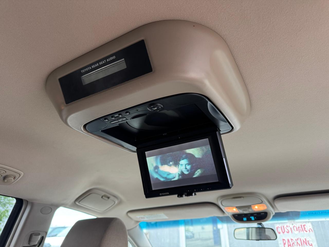 2004 Toyota Sienna CE - Photo #30