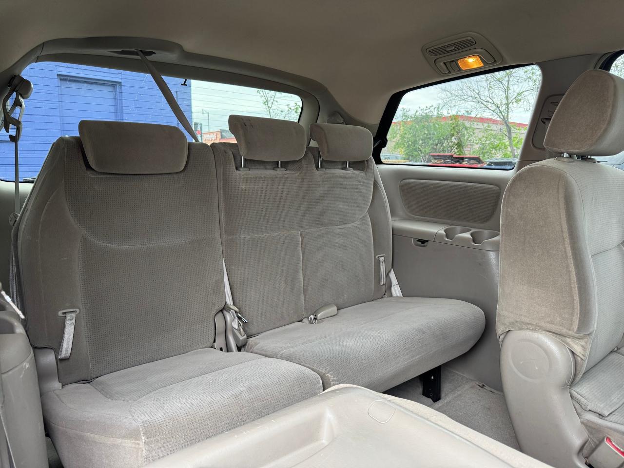 2004 Toyota Sienna CE - Photo #26