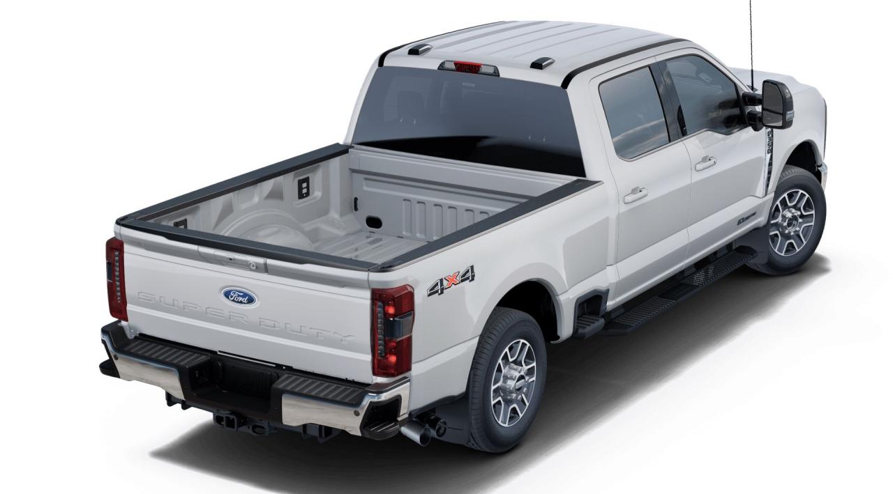 2025 Ford F-350 Super Duty SRW Lariat Photo2