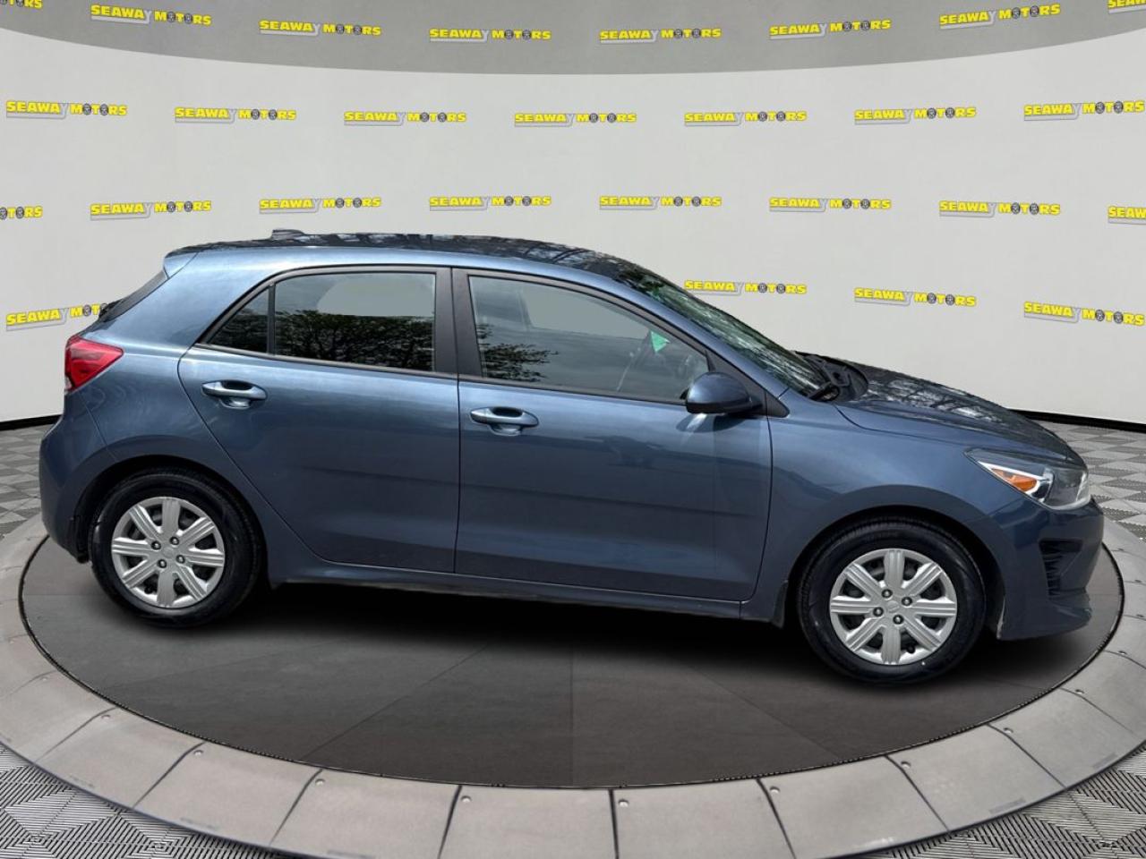 2021 Kia Rio 5 - Photo #2