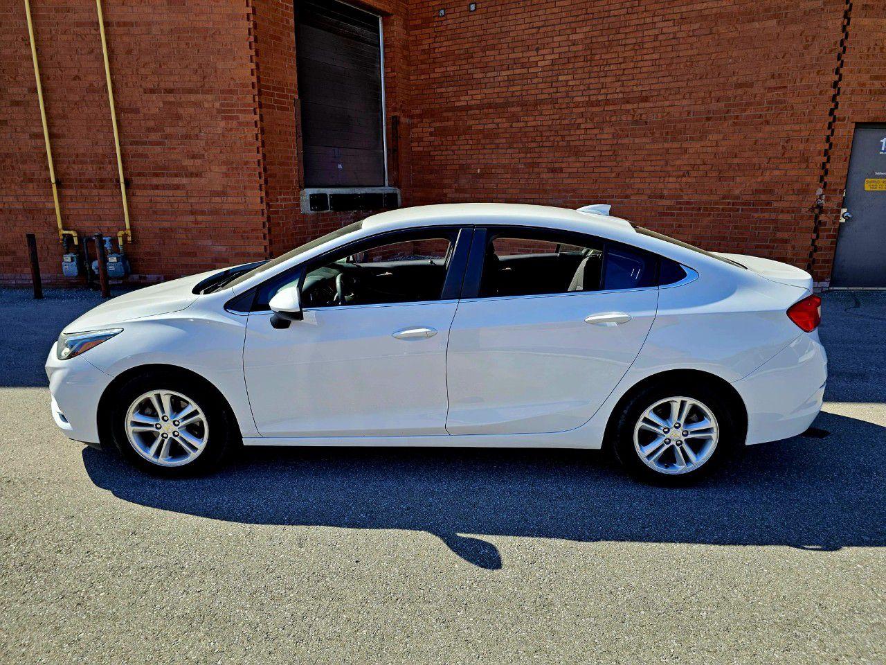 2017 Chevrolet Cruze Sedan LT (Automatic) - Photo #7