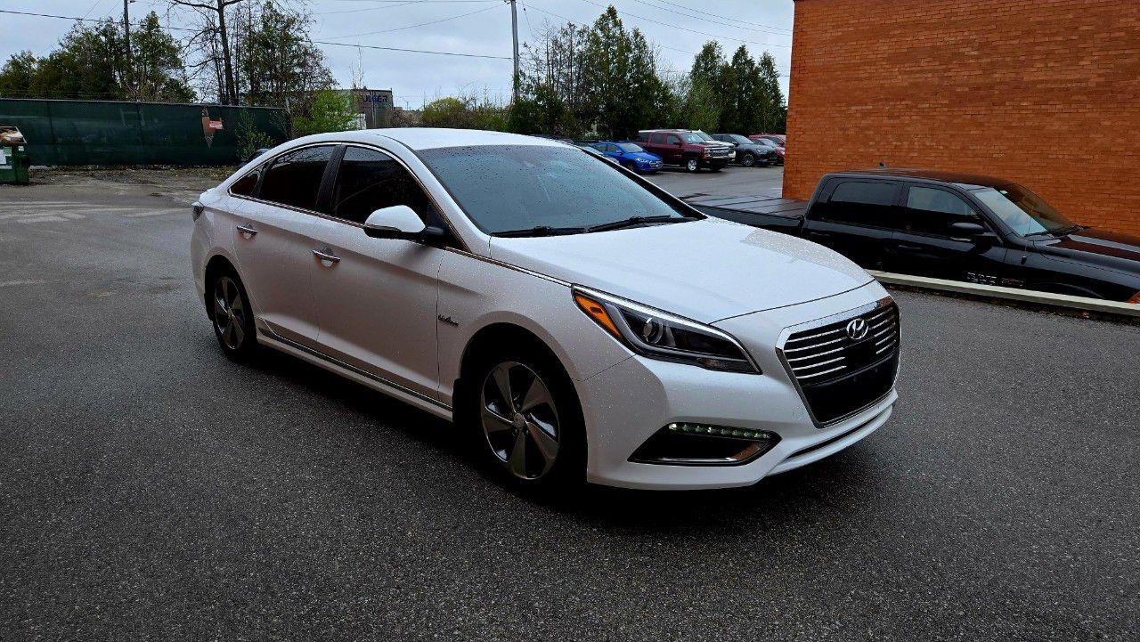 2017 Hyundai Sonata Plug-In Hybrid 4dr Sdn Ultimate - Photo #4