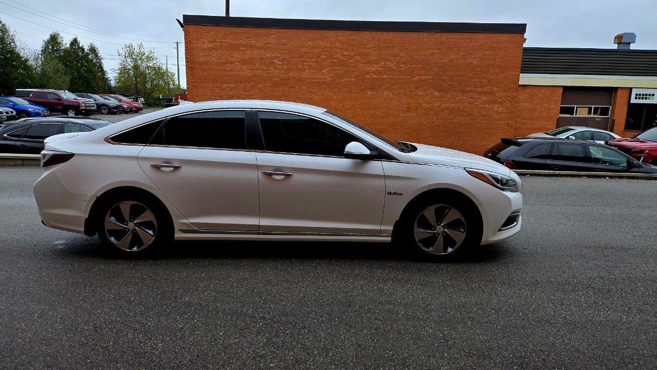 2017 Hyundai Sonata Plug-In Hybrid 4dr Sdn Ultimate - Photo #5