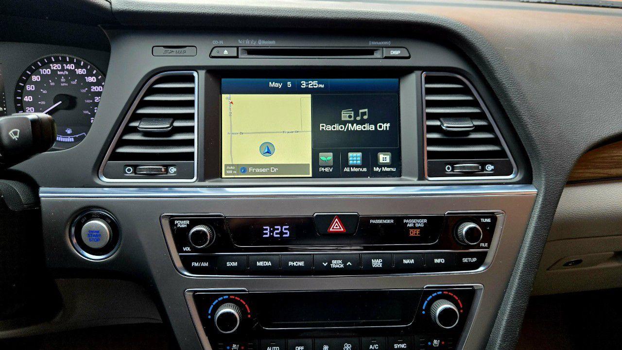 2017 Hyundai Sonata Plug-In Hybrid 4dr Sdn Ultimate - Photo #14