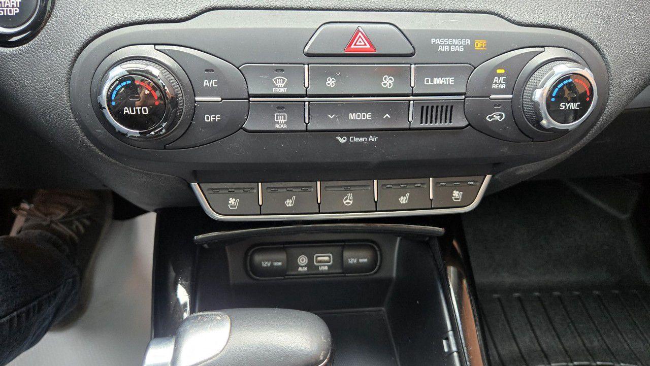 2017 Kia Sorento AWD 4dr SX V6 7-Seater - Photo #17