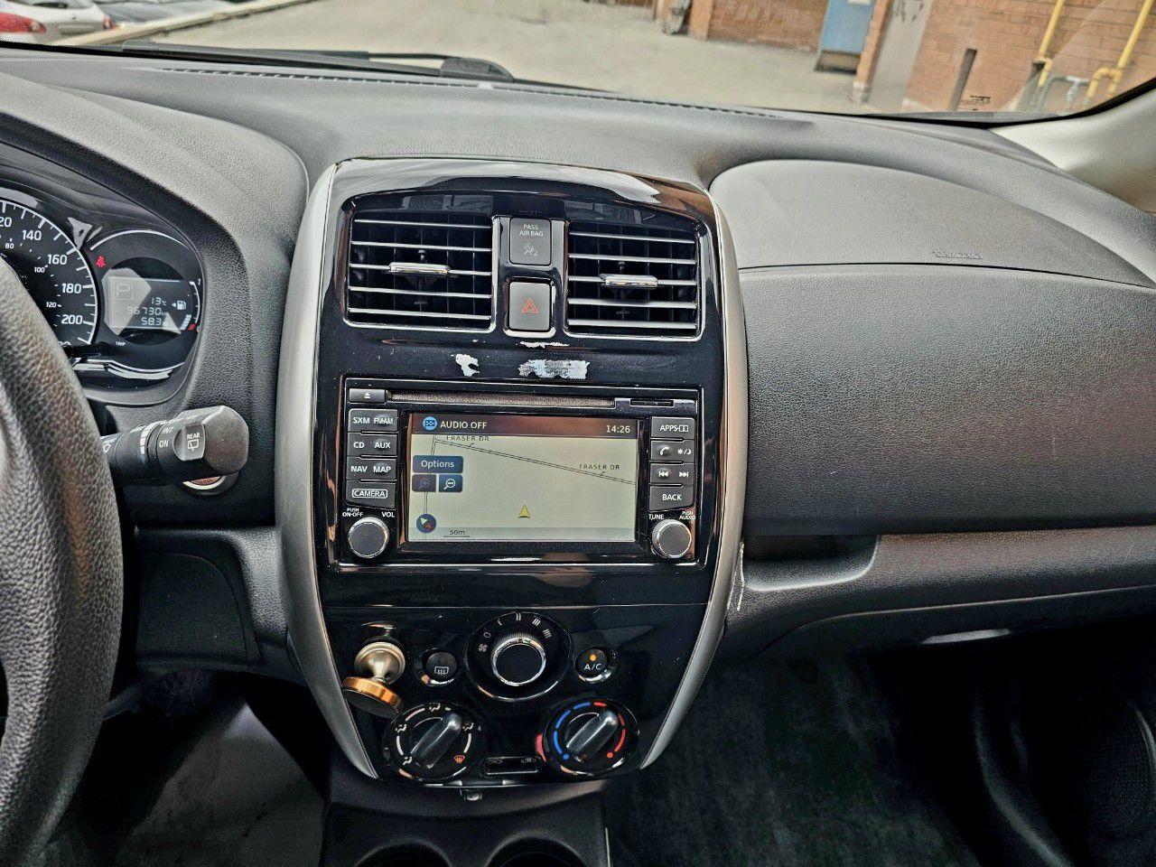 2015 Nissan Versa Note 5dr HB Auto 1.6 SL - Photo #11