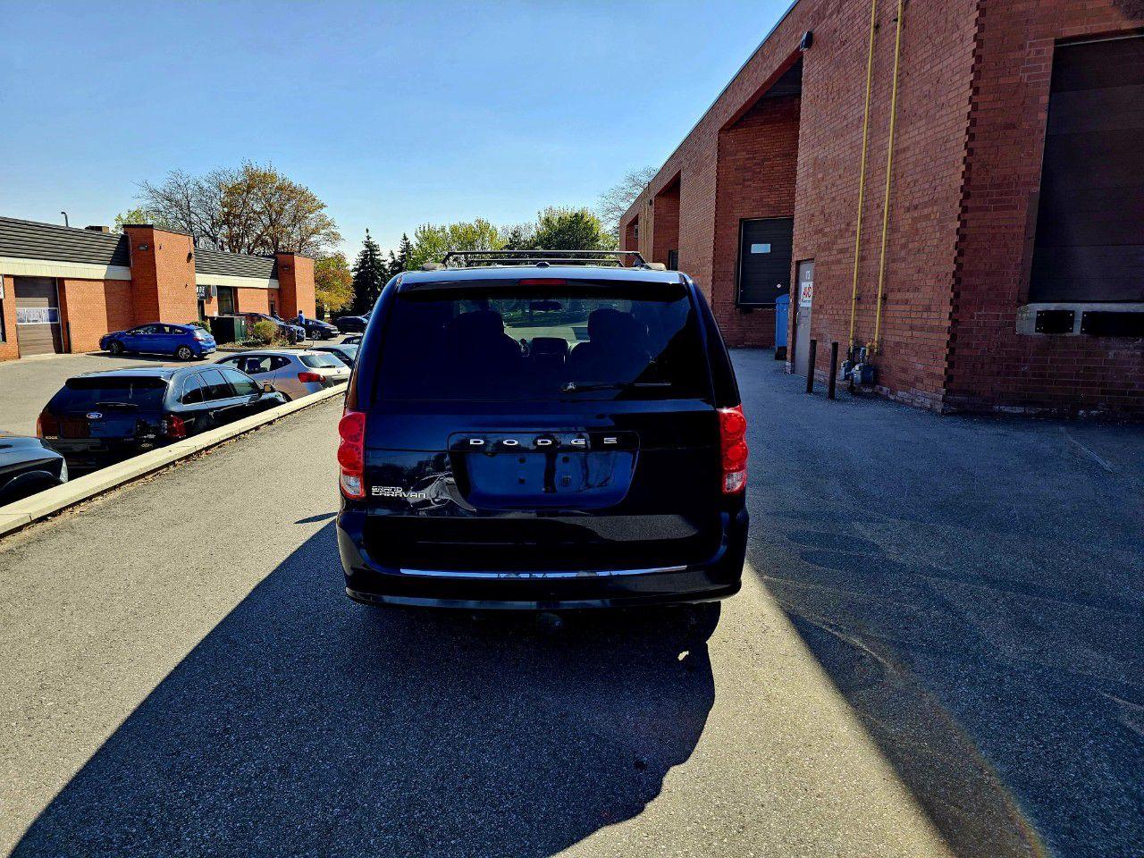 2012 Dodge Grand Caravan 4dr Wgn SXT - Photo #6