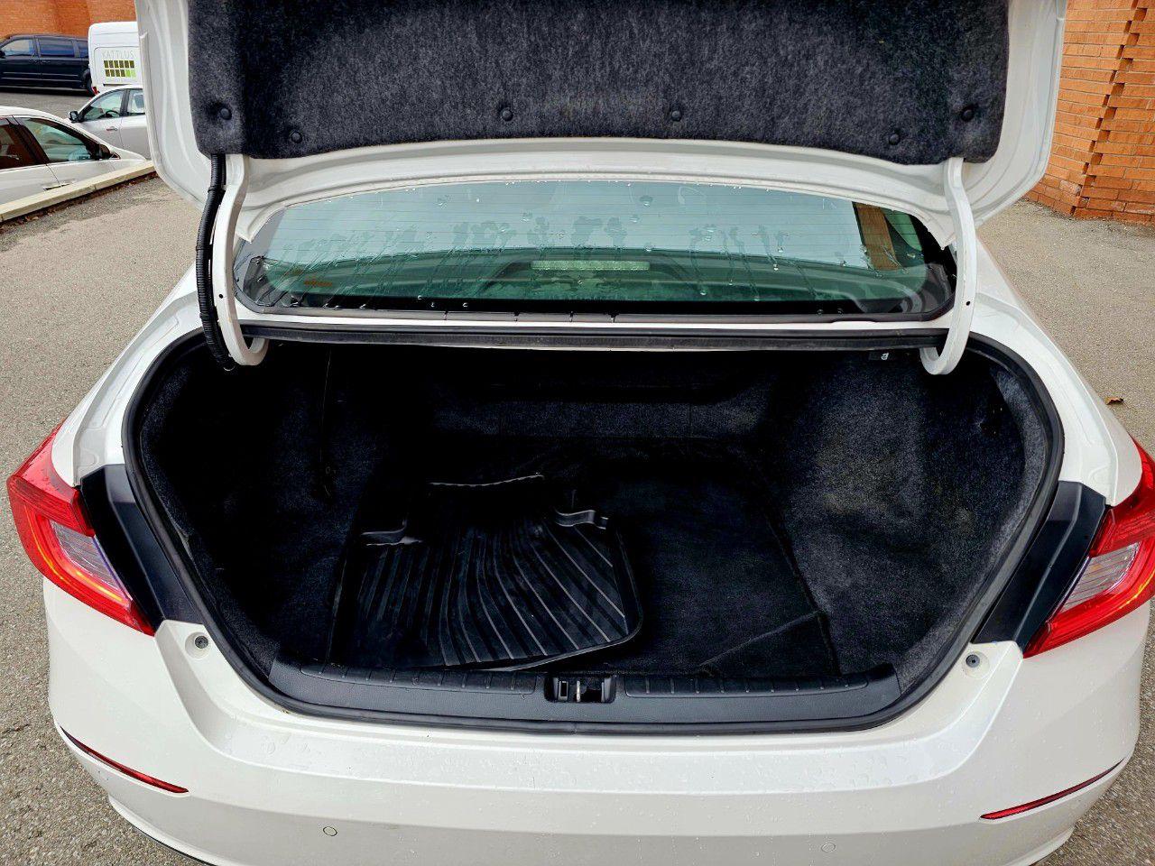 2019 Honda Accord Hybrid Touring CVT Hybrid Sedan - Photo #14