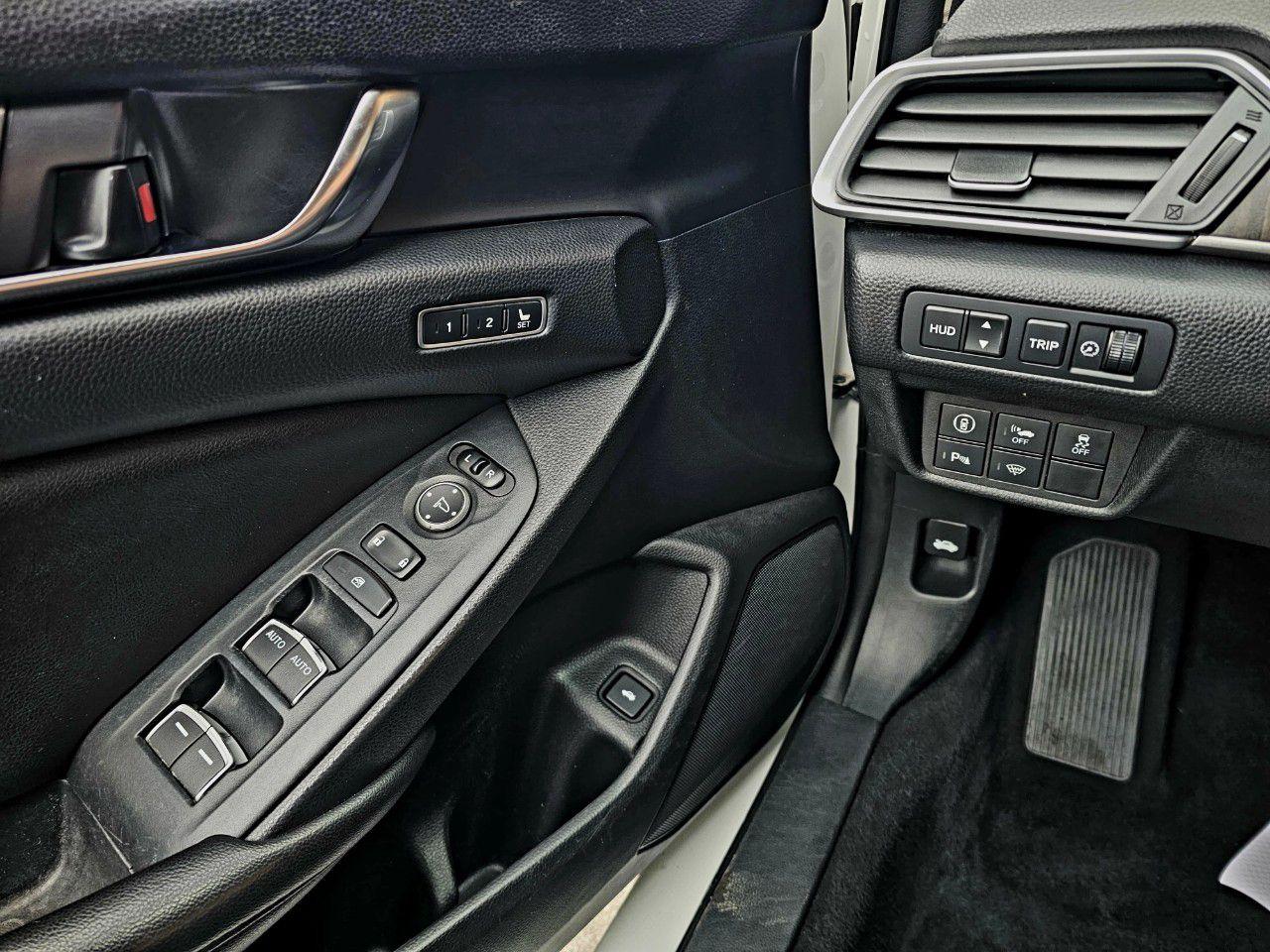 2019 Honda Accord Hybrid Touring CVT Hybrid Sedan - Photo #15