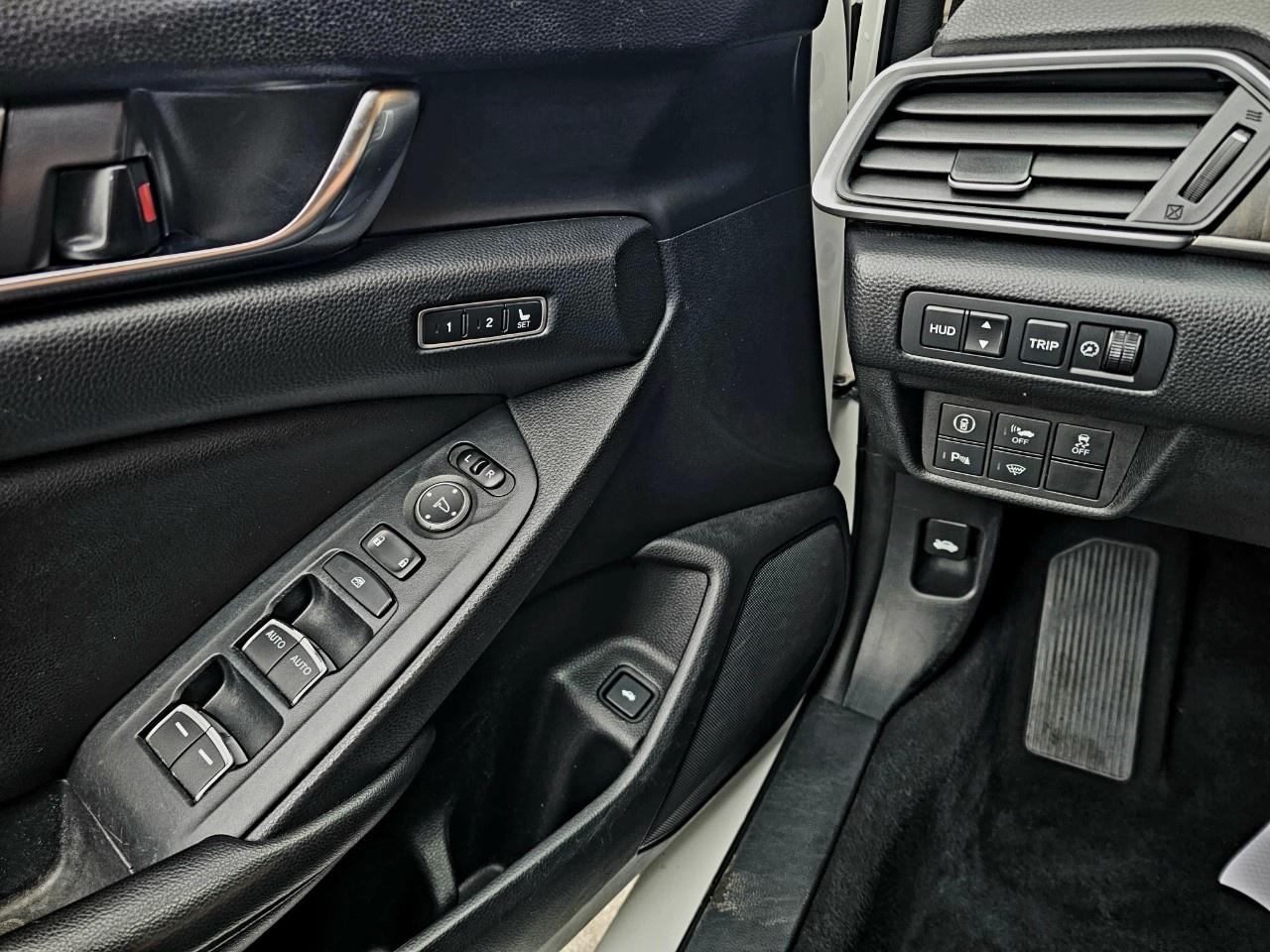2019 Honda Accord Hybrid Touring CVT Hybrid Sedan - Photo #15