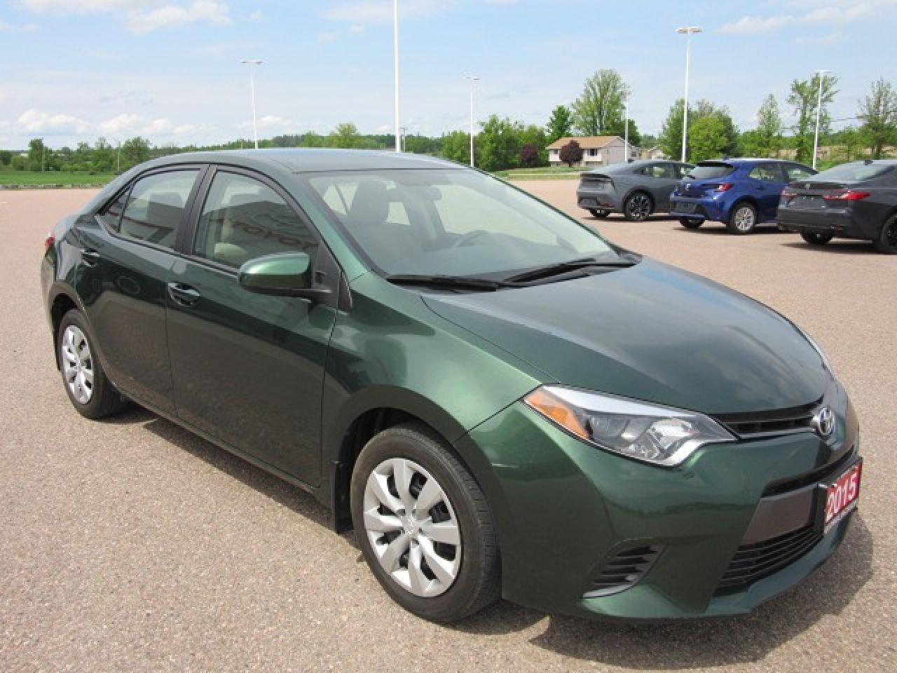2015 Toyota Corolla LE Photo