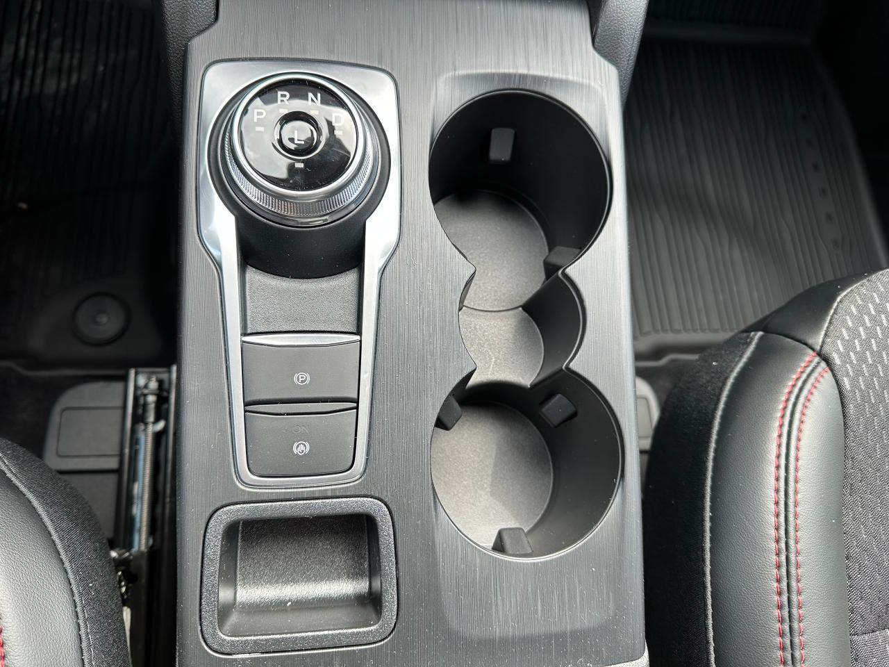 2025 Ford Escape ST-LINE AWD 300A Photo5