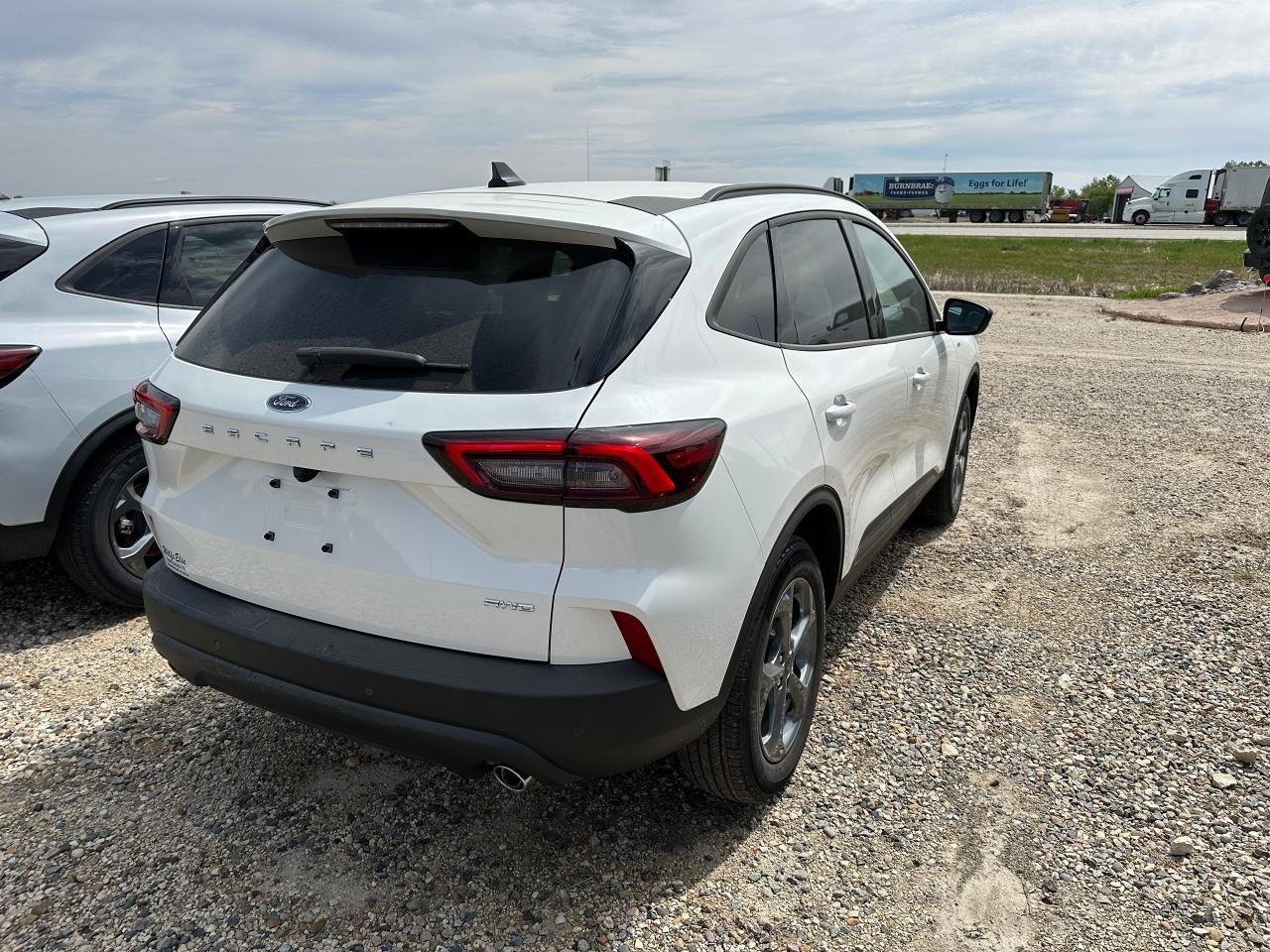 2025 Ford Escape ST-LINE AWD 300A Photo2