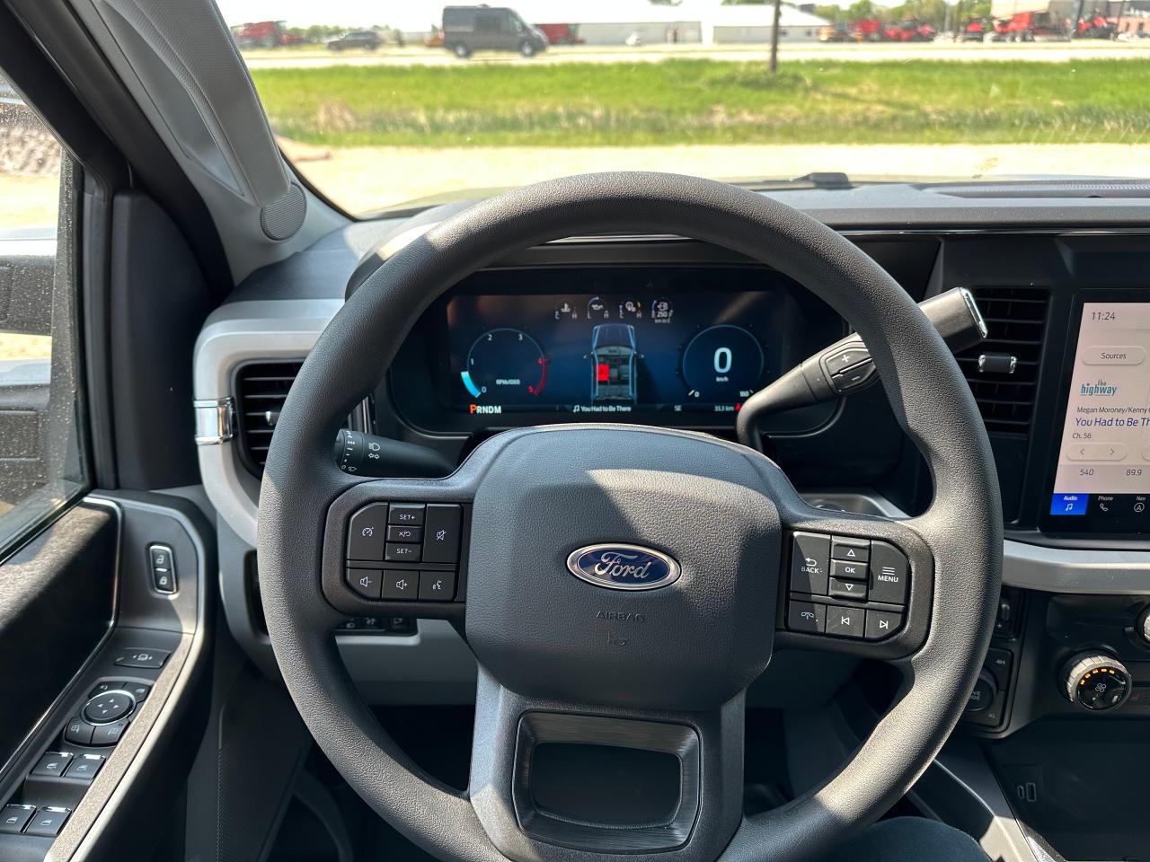 2025 Ford F-250 Super Duty SRW XLT 4WD CREW CAB 6.75' BOX Photo5