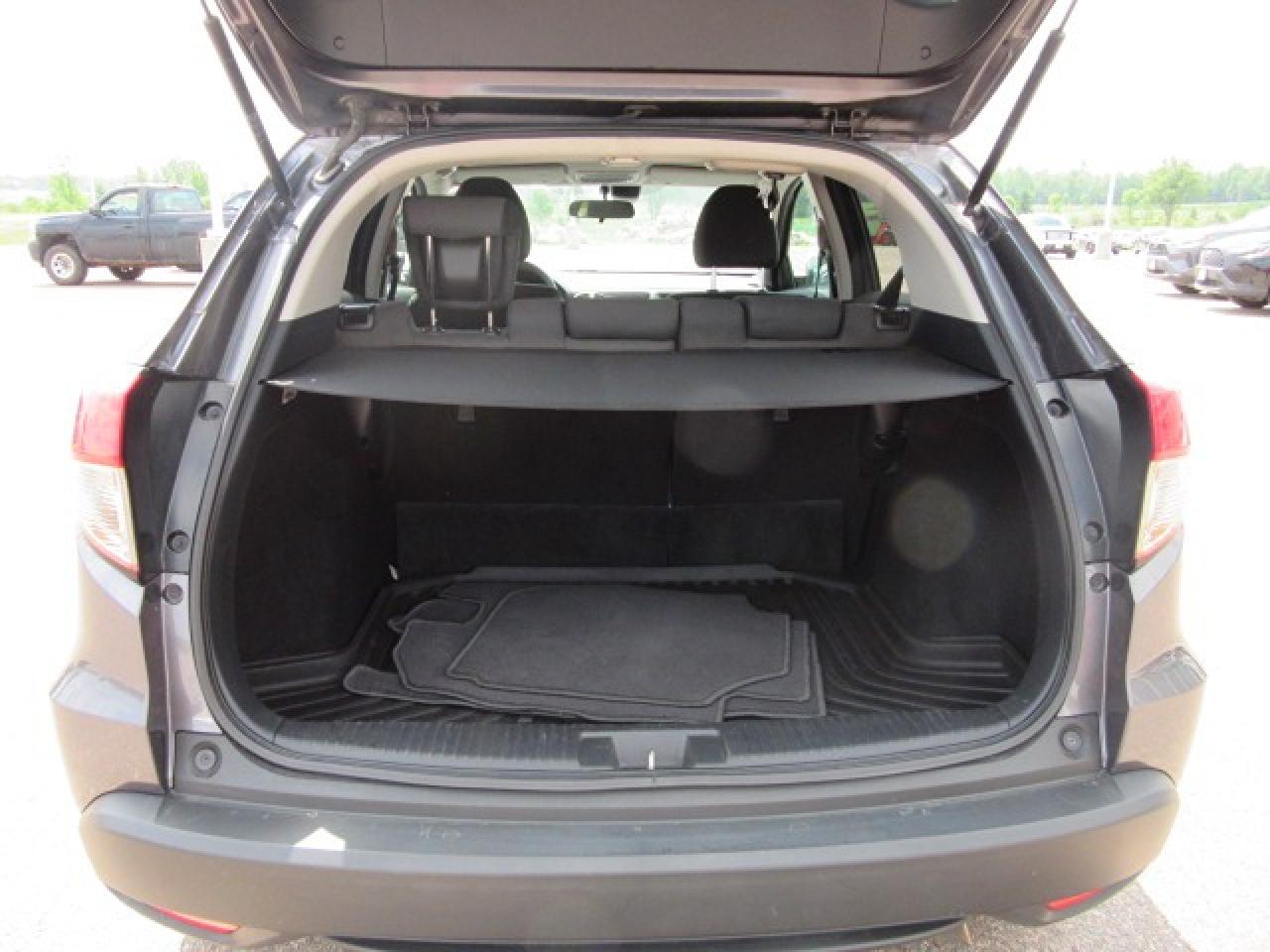 2019 Honda HR-V LX Photo