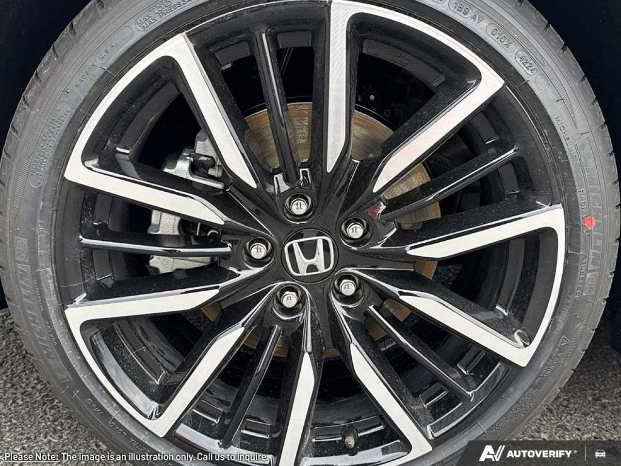 2025 Honda Accord Hybrid 4DR ECVT TOURING Photo