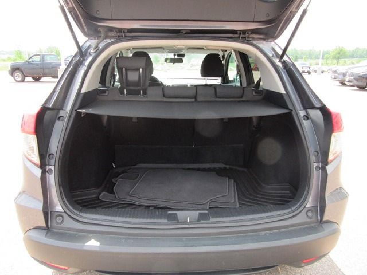 2019 Honda HR-V LX - Photo #6