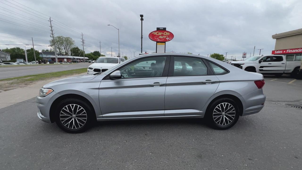 2021 Volkswagen Jetta HIGHLINE | HTD LEATHER| SUNROOF| CARPLAY| NAV Photo4