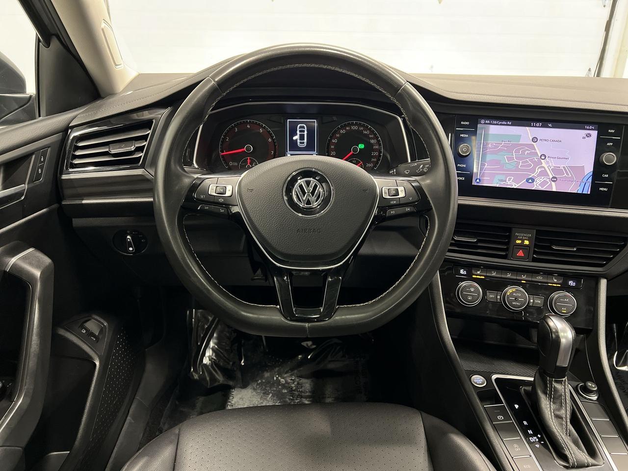 2021 Volkswagen Jetta HIGHLINE | HTD LEATHER| SUNROOF| CARPLAY| NAV Photo