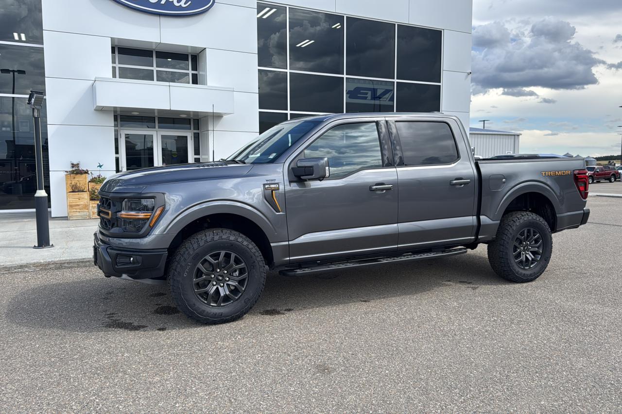 2025 Ford F-150 Tremor Photo3