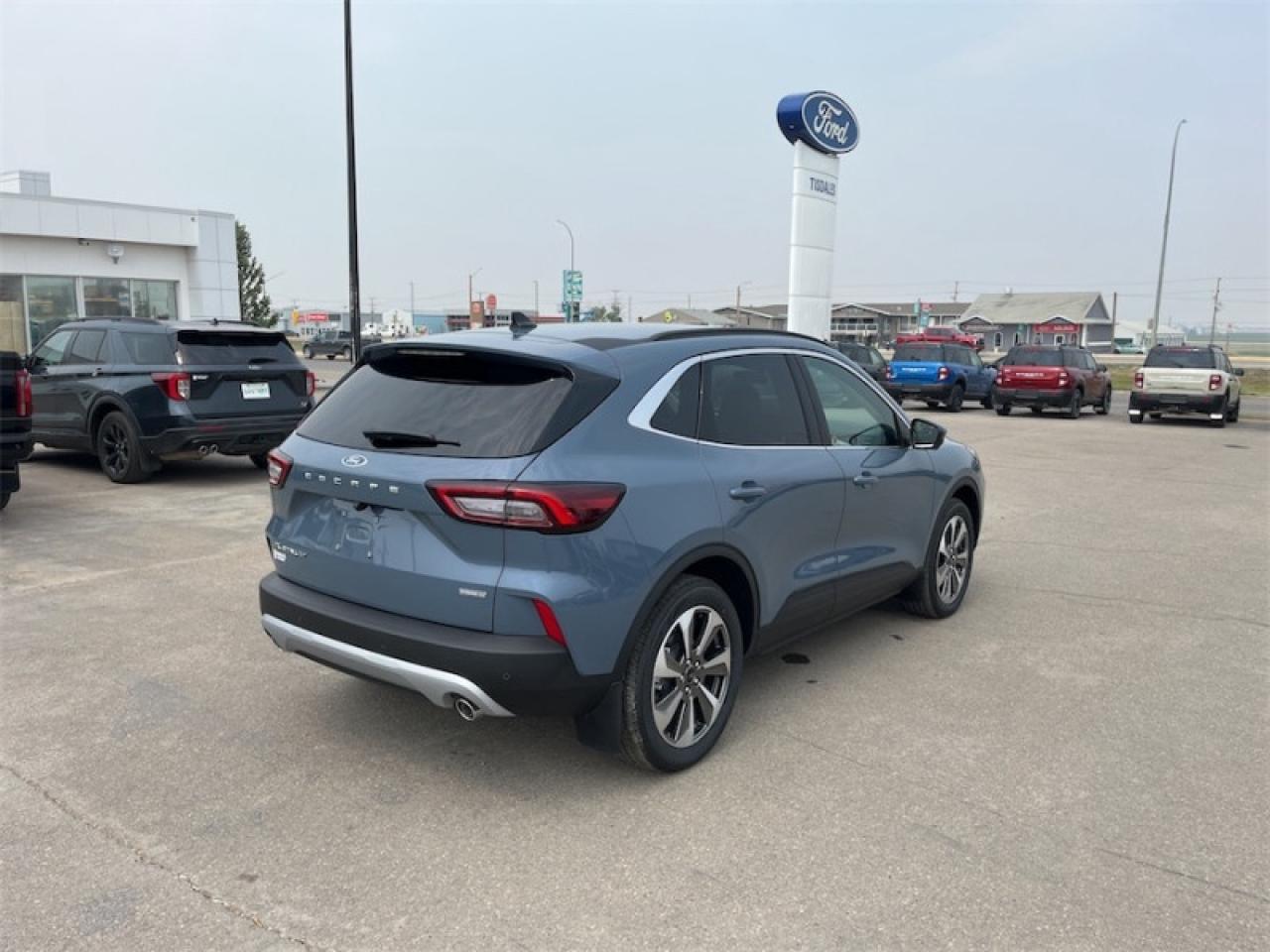 2025 Ford Escape Platinum  - Heated Seats Photo5
