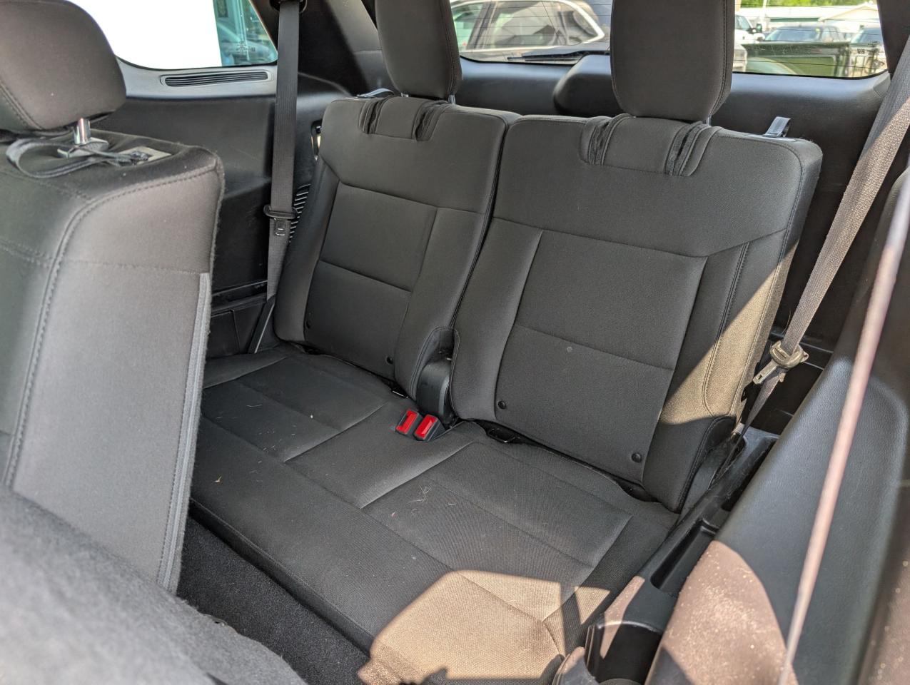 2020 Ford Explorer XLT Photo5