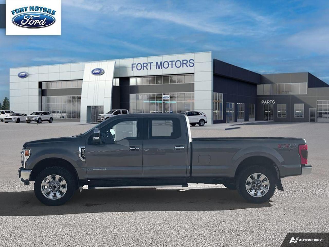 2022 Ford F-350 XLT Photo2