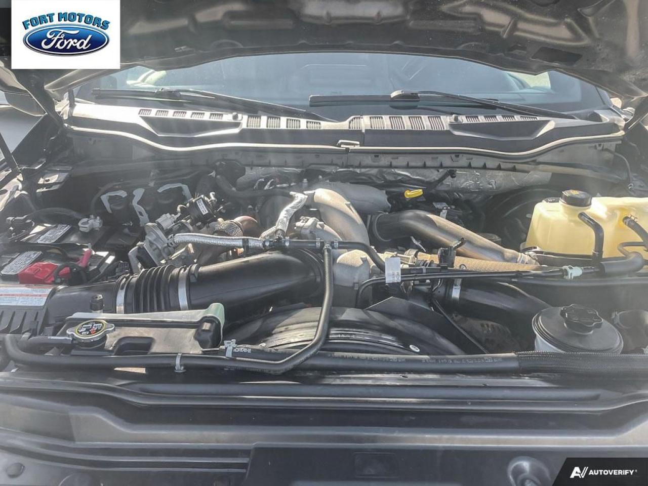 2022 Ford F-350 XLT Photo5