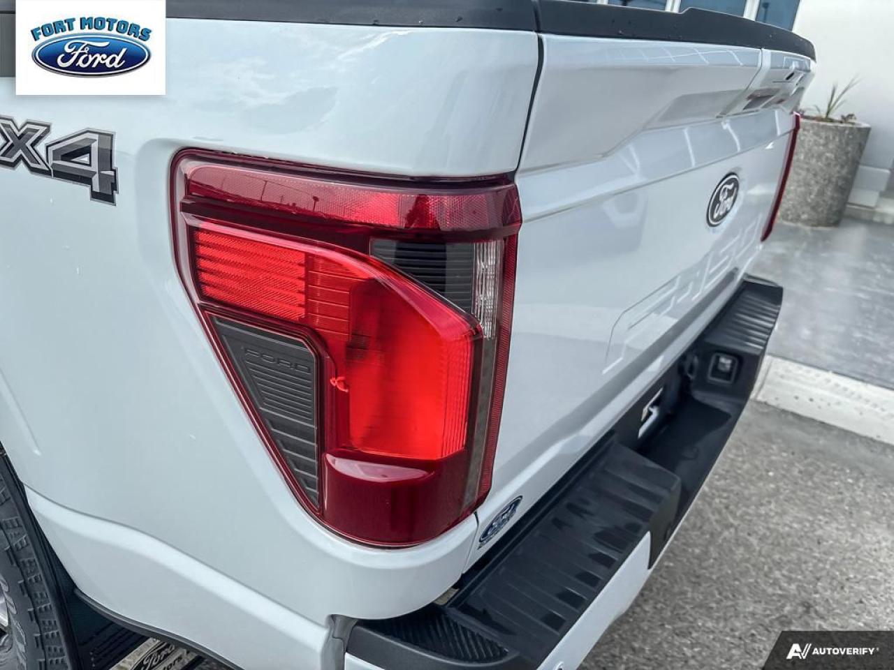 2025 Ford F-150 XLT Photo5