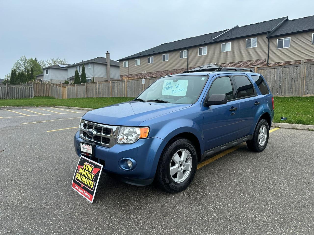 2009 Ford Escape XLT - Photo #2
